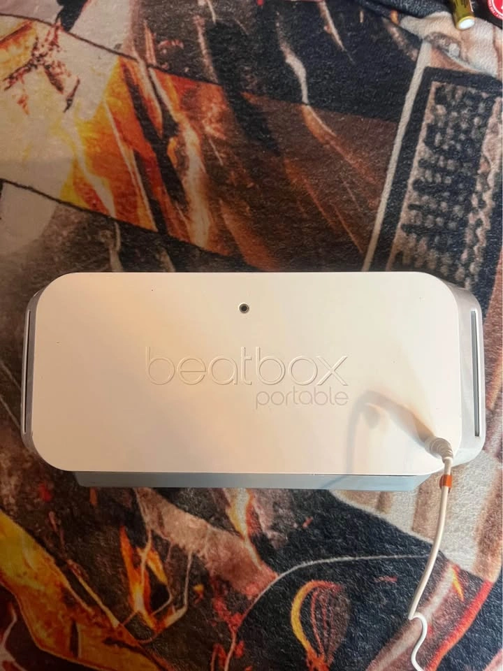 Beats Beatbox Portable Speaker WORKS LOUD - photo 2