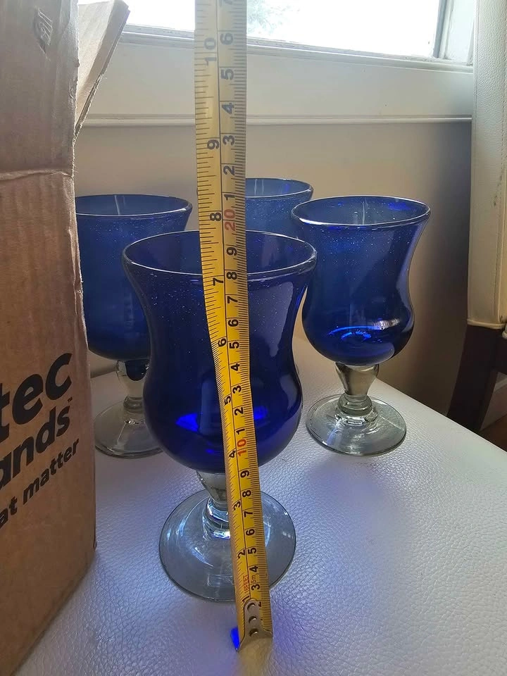 Set of 4 blue glass goblets - photo 3