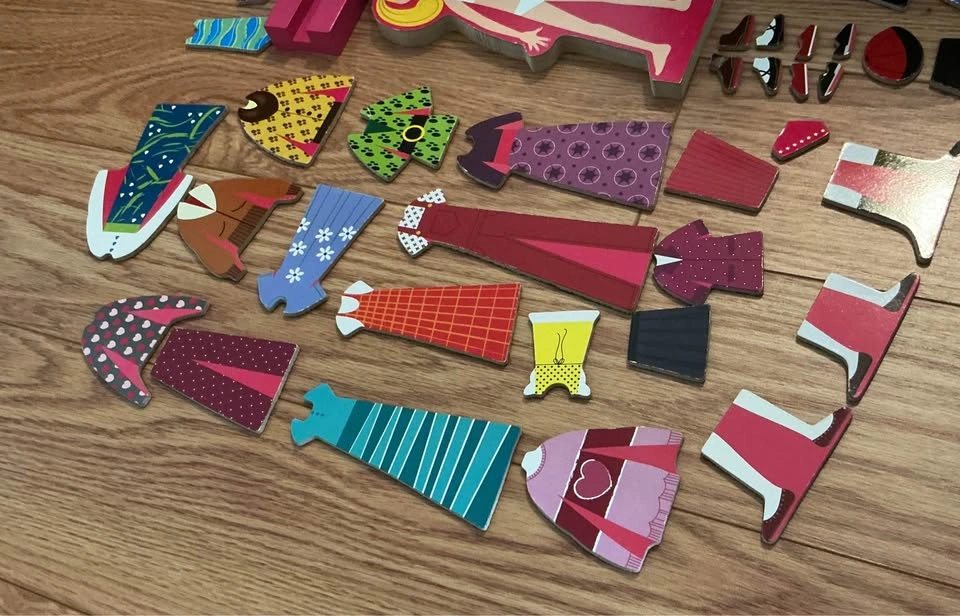 Melissa & Doug Abby and Emma Magnetic Wooden Dress-Up Dolls - photo 4
