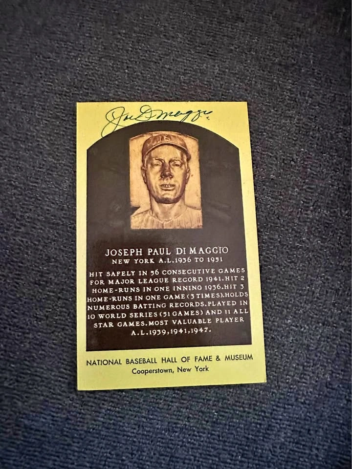 Joe Dimaggio Signed Hall of Fame Plaque Card