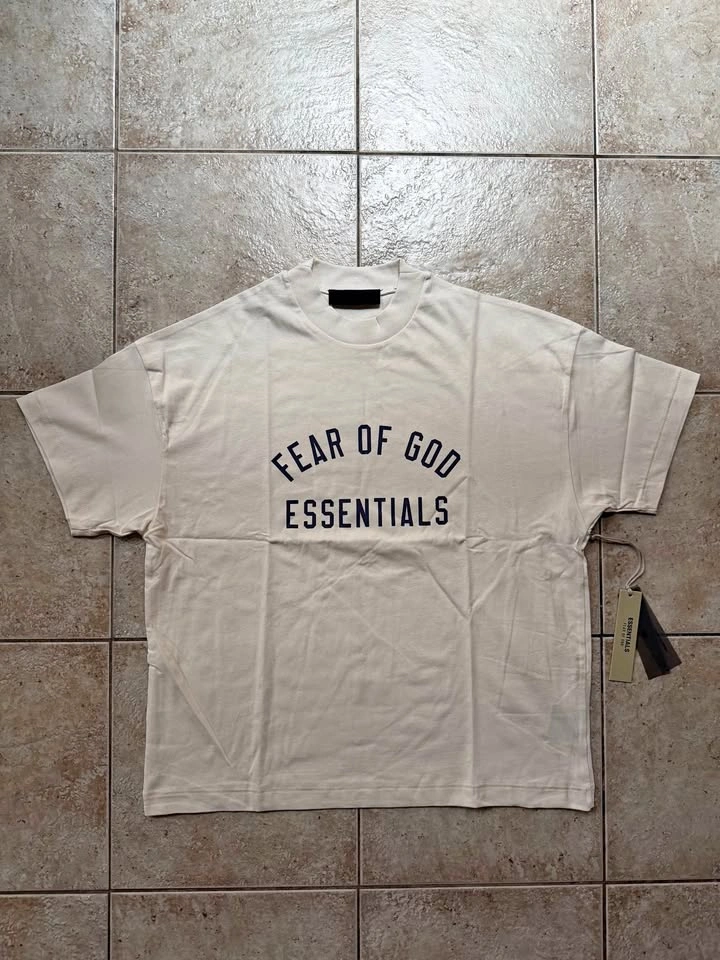 AUTHENTIC Essentials Fear of God FW24 T-Shirts