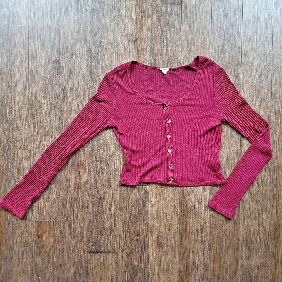 Garage Stretchy Cropped Top