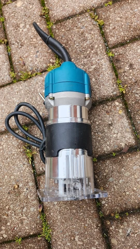 $50 Palm Router 110V 1/4 Shank - photo 3