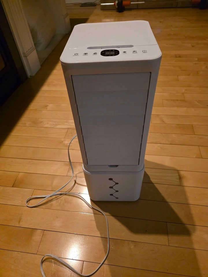 10L Portable Air Cooler w/ Ice Packs – Like New ❄️ - photo 2