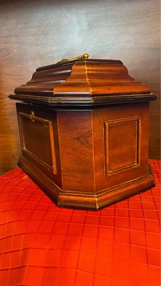 BOMBAY COMPANY VINTAGE BOX FOR KEEPSAKES - photo 4