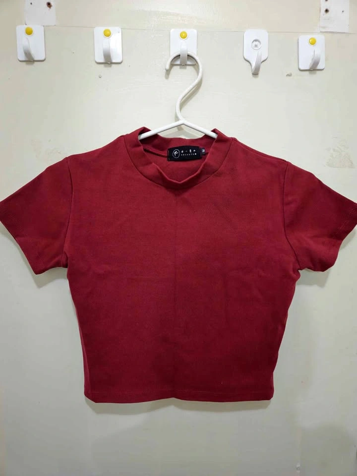 Cropped Crew Neck T-shirts