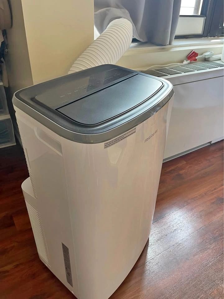 Frigidaire 14,000 BTU Portable Air Conditioner