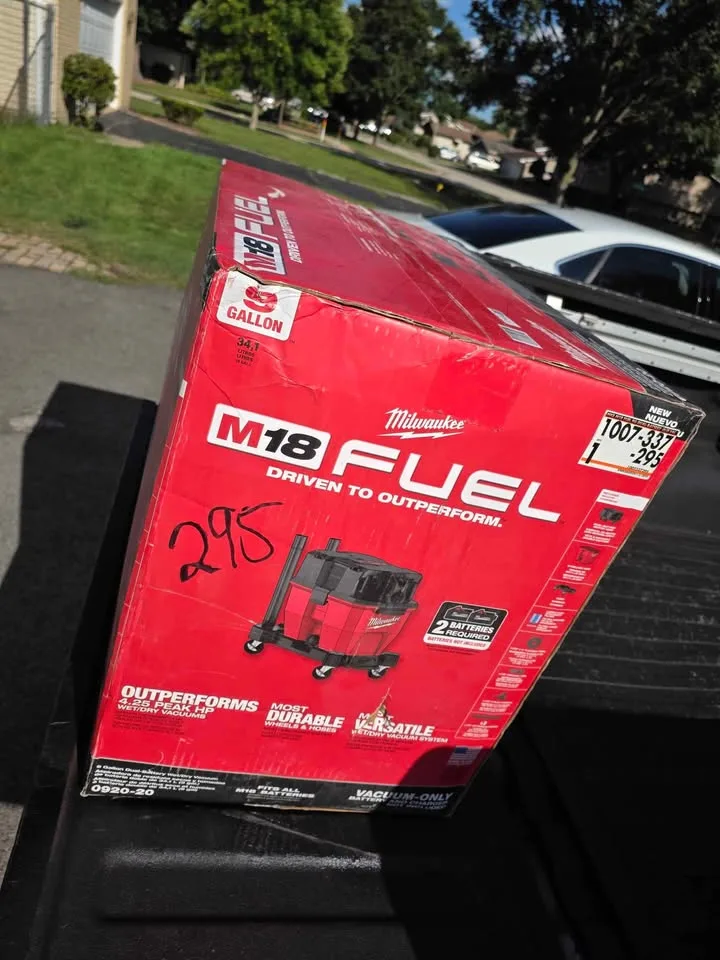 MILWAUKEE M18 FUEL 9 Gallon Dual-Battery Wet/Dry Vacuum image indicator(5)