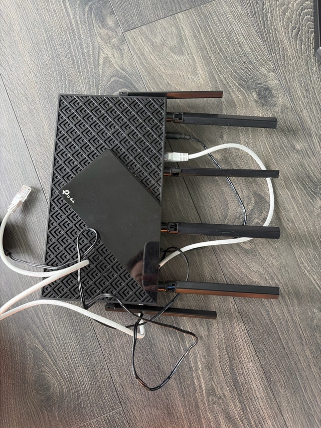 TP-Link Archer AX72 Pro WiFi 6 Gigabit Router - photo 3