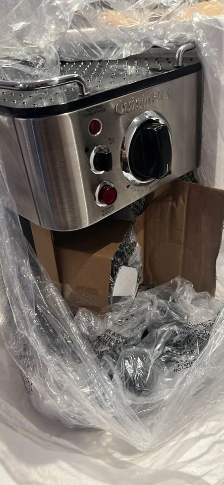 Brand New Cuisinart Espresso Maker EM-100NP1 - photo 3