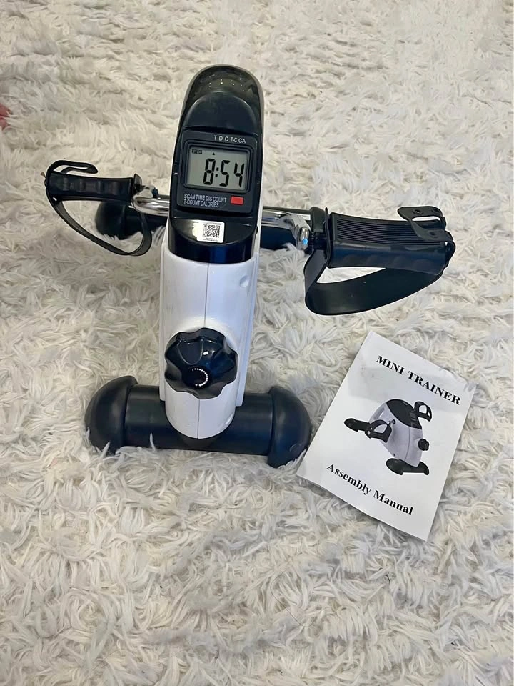 MOMODA Mini Trainer Pedal Exerciser