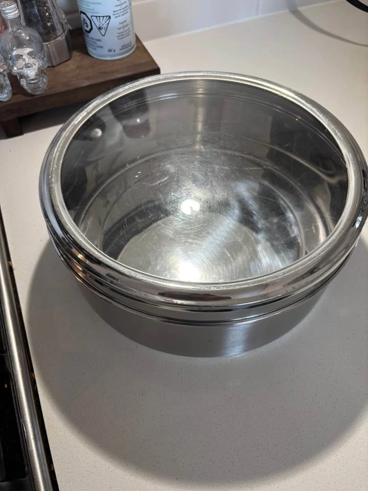Stainless steel container with lid - photo 2