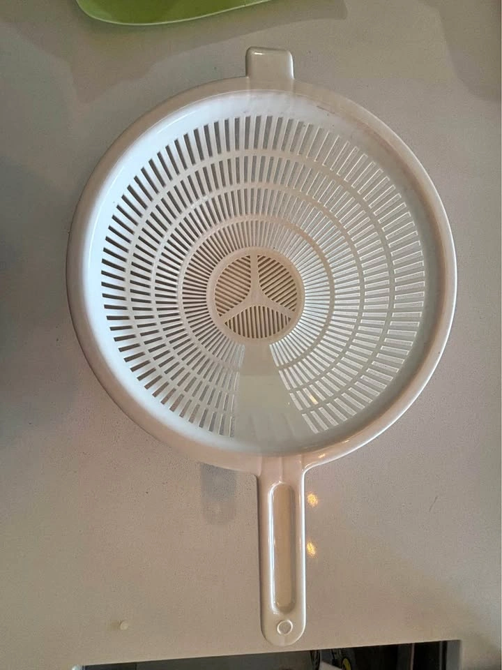 White Plastic Colander