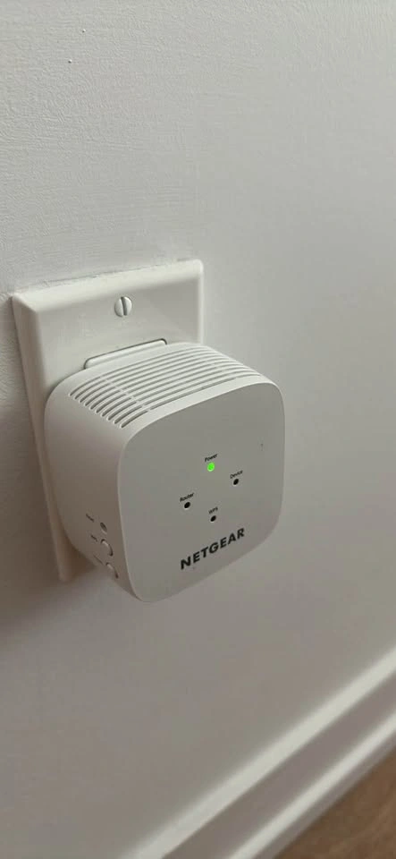 NETGEAR Wi-Fi Extender EX2800 - photo 3