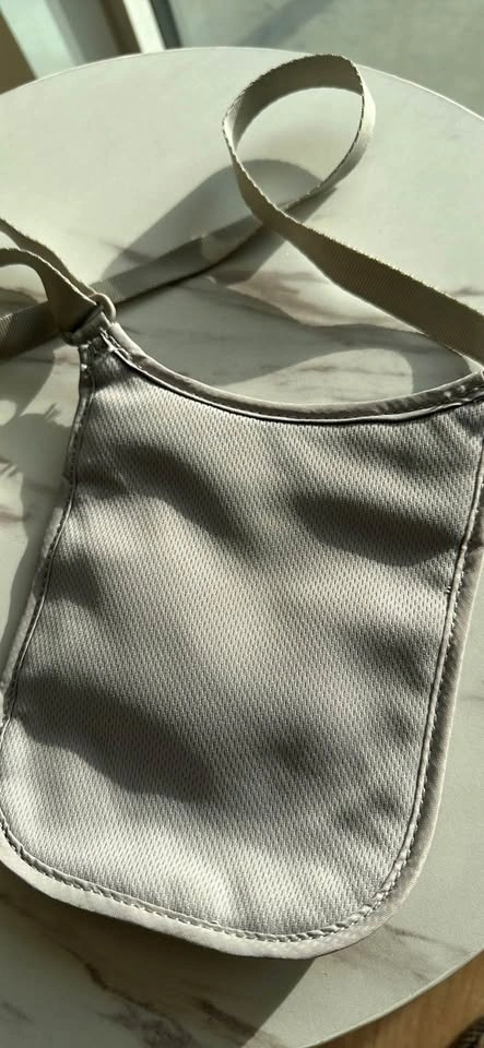 Pacsafe RFID Cross Body Travel Pouch - photo 2