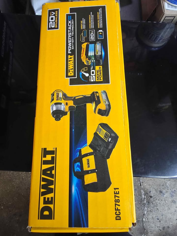 DeWalt 20V MAX Impact Driver Kit - New - photo 3