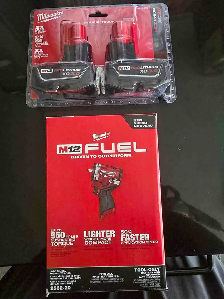 M12 FUEL Stubby Impact Wrench with 2 Batteries