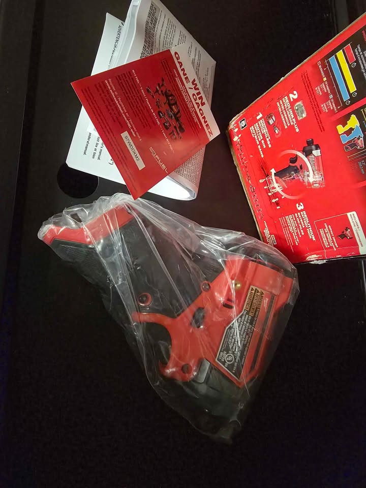 Milwaukee m12 1/4 hex impact driver. New - photo 3