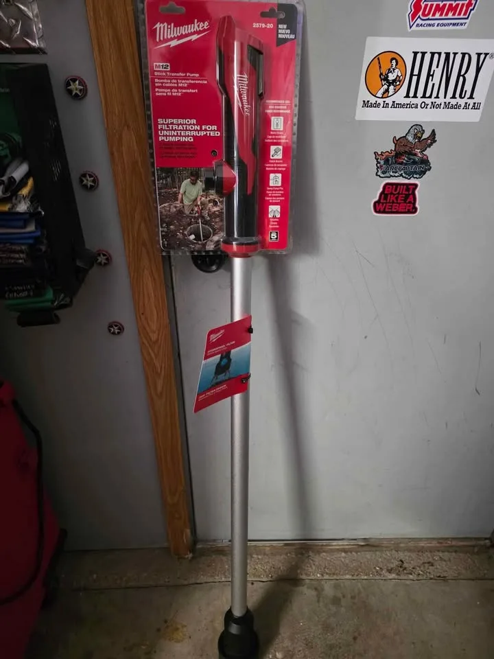 Milwaukee M12 Cordless Water Transfer Pump image indicator(2)