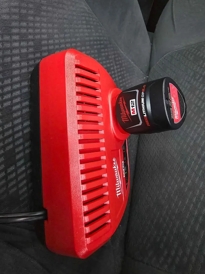 Milwaukee M12 Cordless Rotary Tool Kit. New image indicator(3)