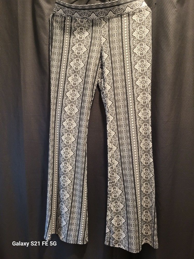 Black & White Palazoo Patterned Stretch Pants
