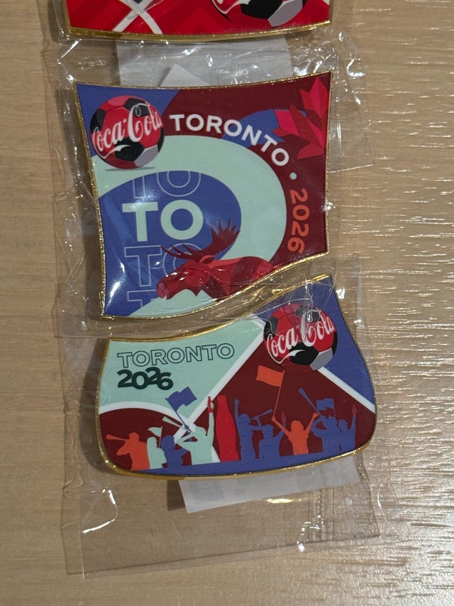 Coca-Cola Pins - photo 2