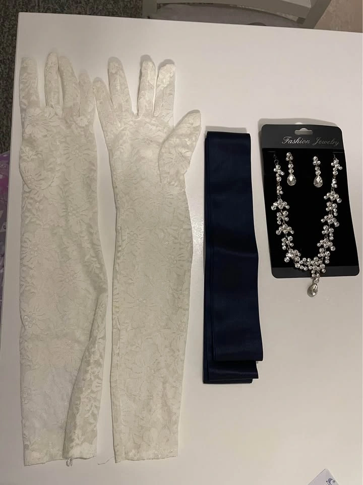 Complete Wedding Look - Lace A-line Dress & Accessories Set - photo 2