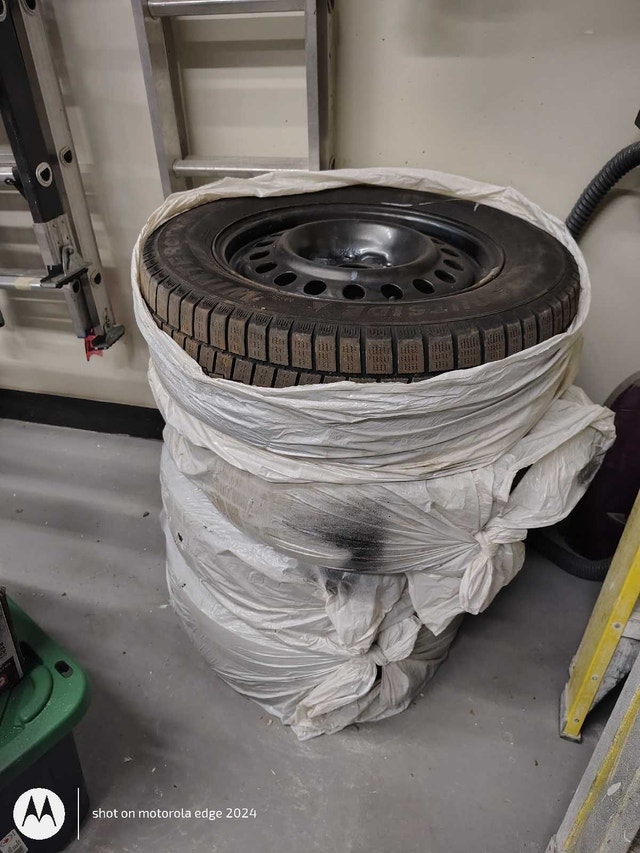 tires, with rims - photo 2