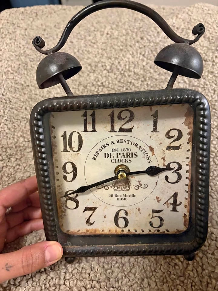 Vintage Style Clock