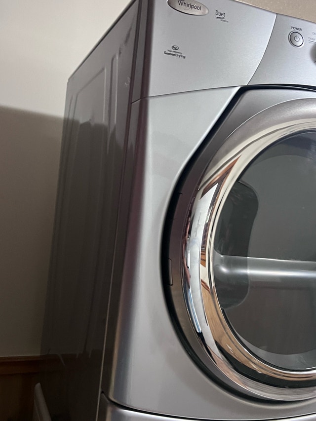 Whirlpool Dryer – Excellent Condition – $400 CAD - photo 3