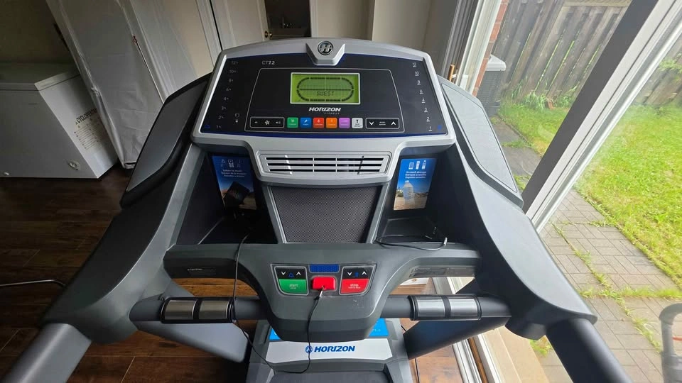 Horizon Fitness CT7.2 Treadmill - Excellent Condition - photo 3