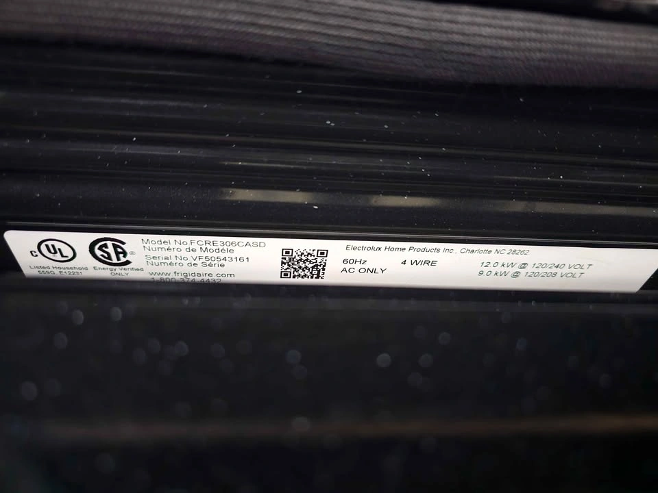 Frigidaire Stove / Oven - photo 4