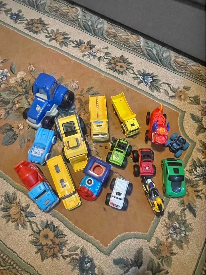 Toy Cars - Monster Truck, Train, Tractors