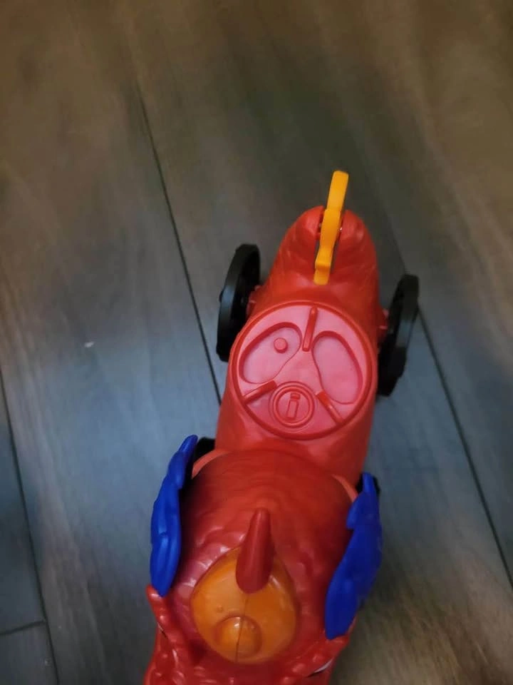 Red Dragon Toy Car with Minion - photo 3