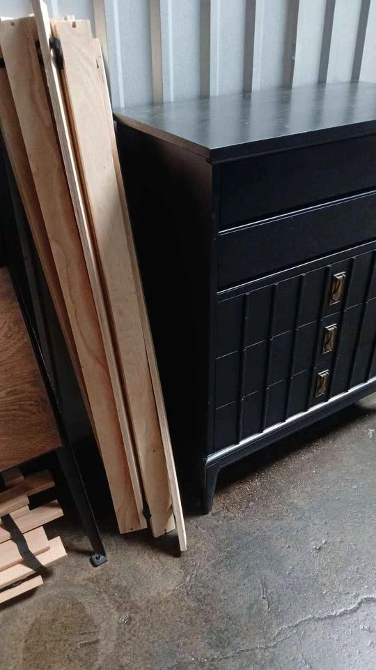 Black dresser - photo 2