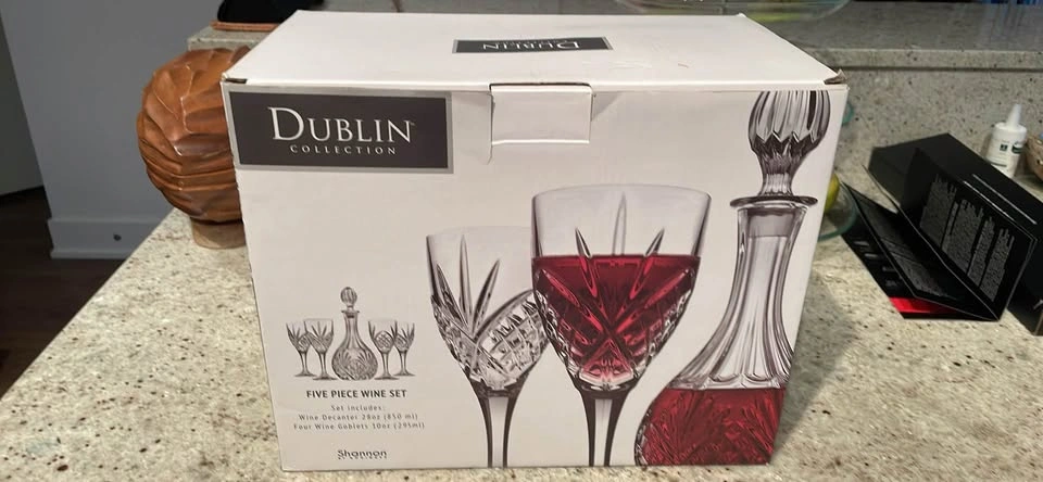 BNIB Dublin Collection Decanter and Wine Goblets Set - photo 3