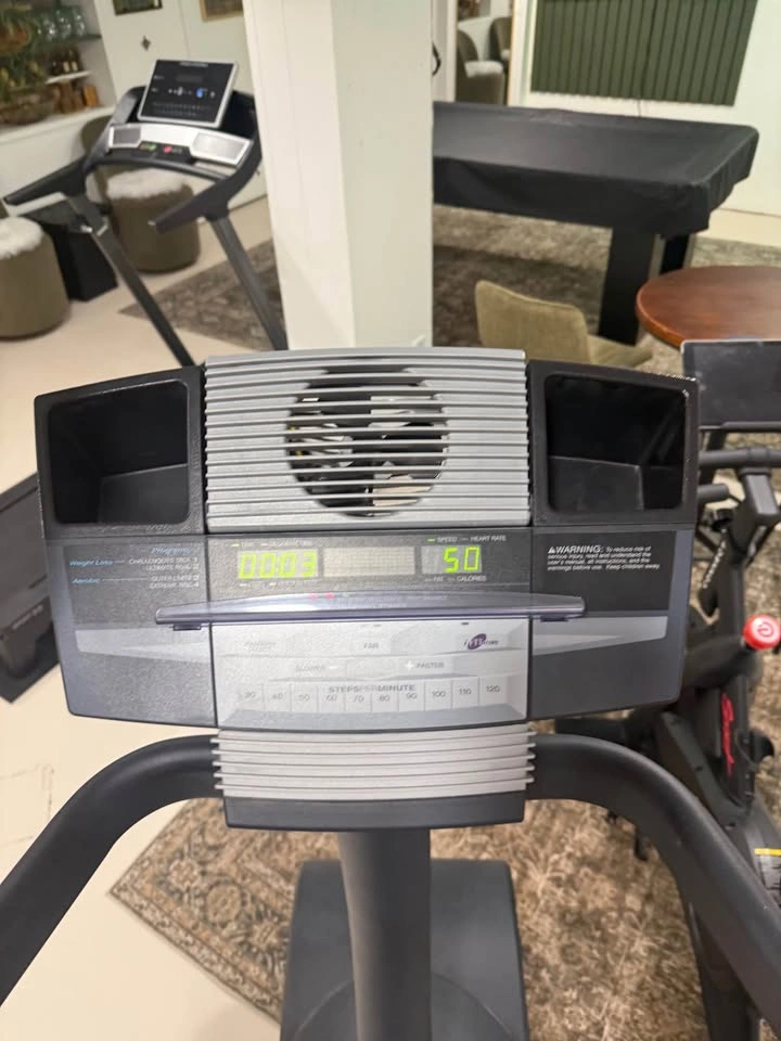 NordicTrack MTN 740 Stepper - photo 2