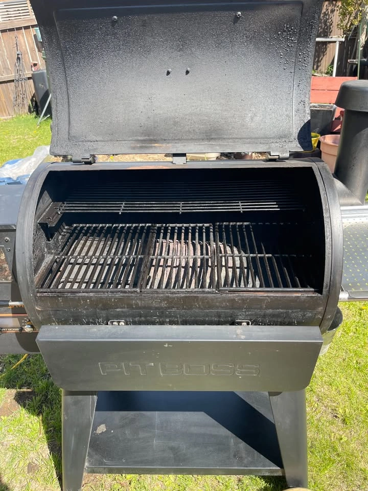 Pit Boss Sportsman 820SP Pellet Smoker/Grill - $500 OBO - photo 3