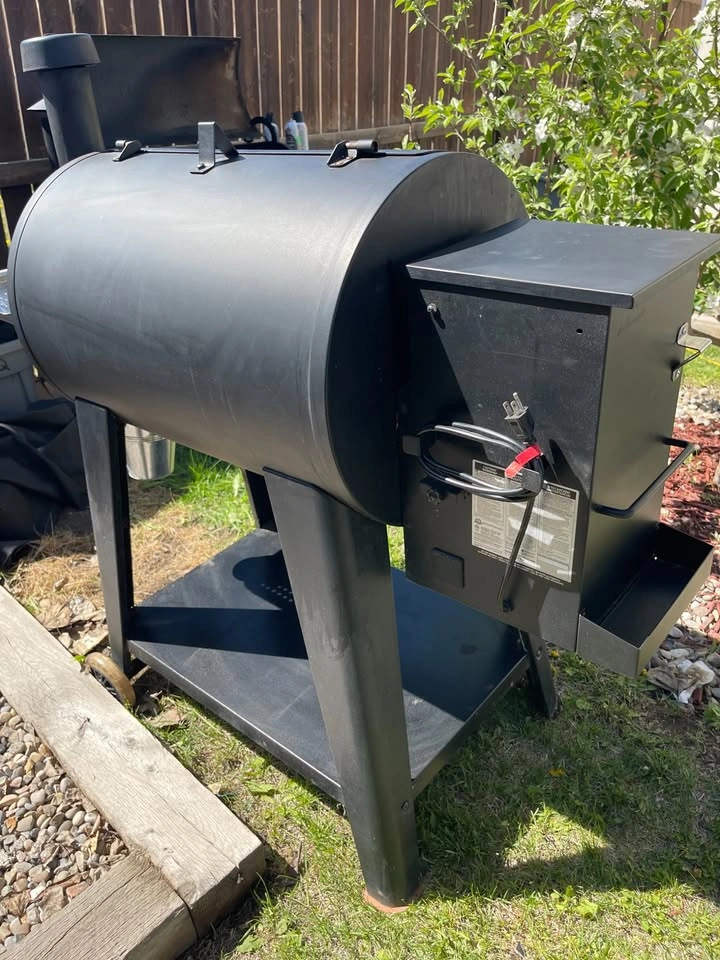 Pit Boss Sportsman 820SP Pellet Smoker/Grill - $500 OBO - photo 4