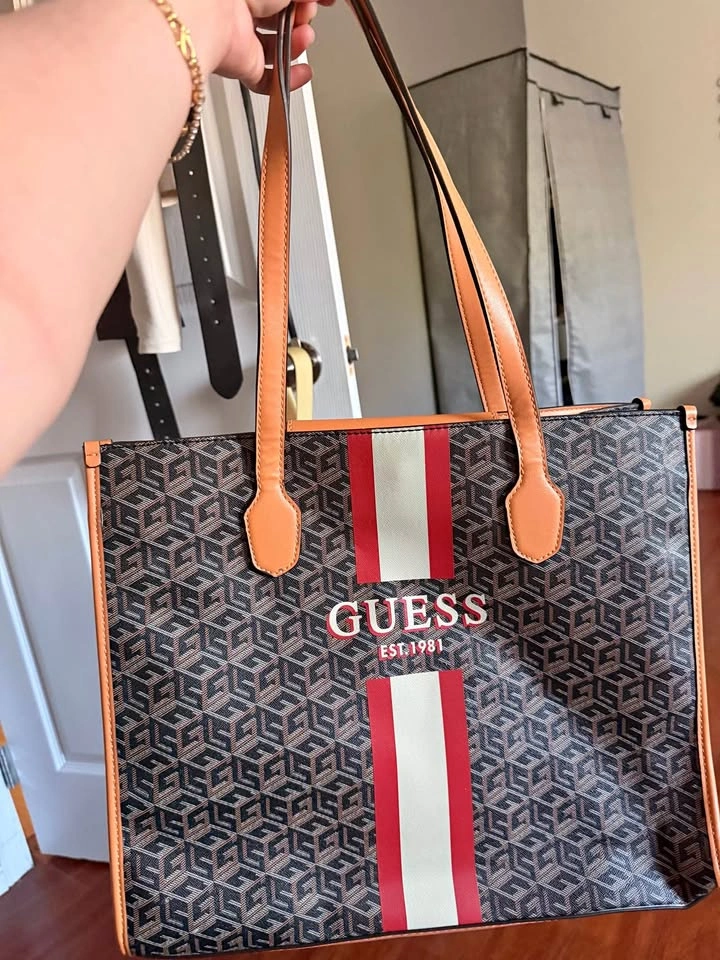 GUESS Silvana Tote Bag – Elegant & Spacious