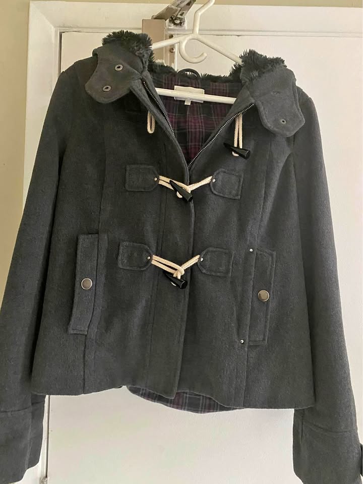 Beautiful 😍 women’s Costa Blanca coat with warm hood