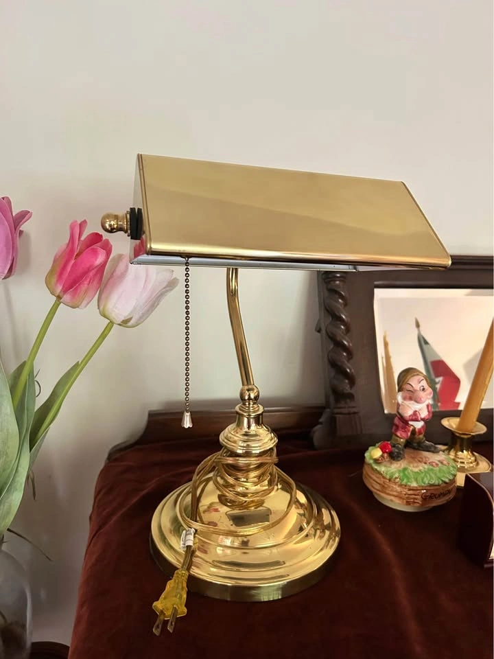 Vintage Brass Desk Lamp - Banker's Lamp / Piano Light - photo 4