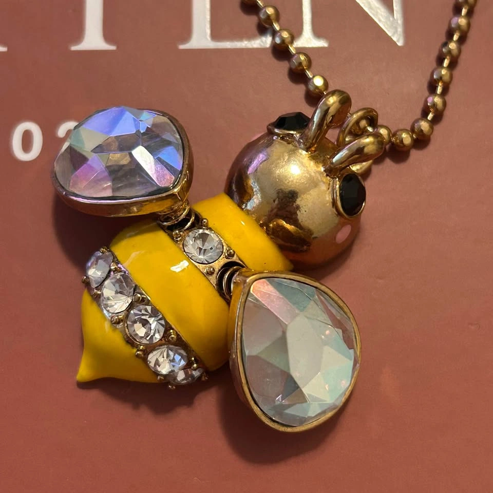 Betsey Johnson Bee Flower Gold Colour Necklace - photo 2