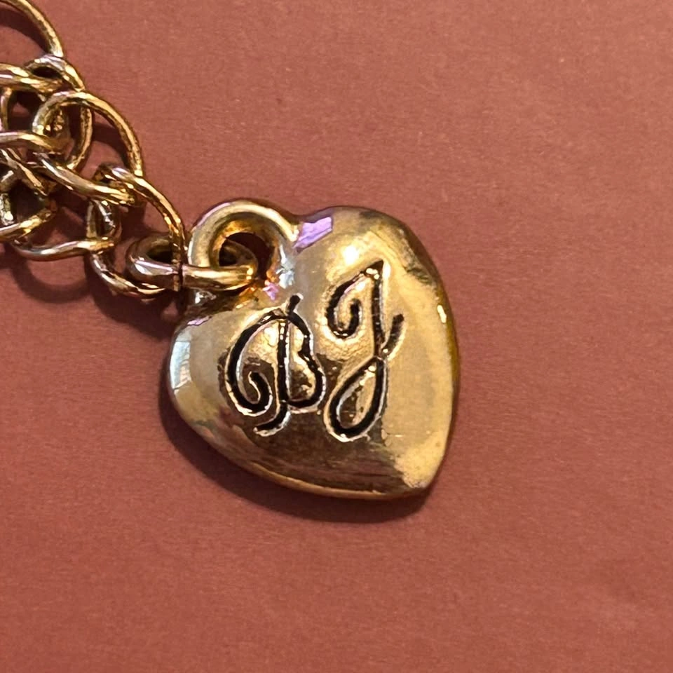 Betsey Johnson Bee Flower Gold Colour Necklace - photo 4