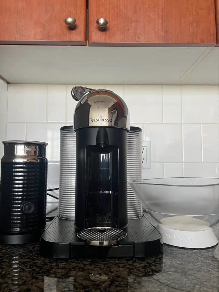Nespresso Vertuo Espresso Machine and Milk Frother - photo 2