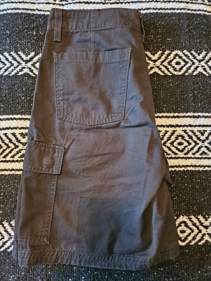 Levi's Cargo Shorts Waist 28 - photo 3