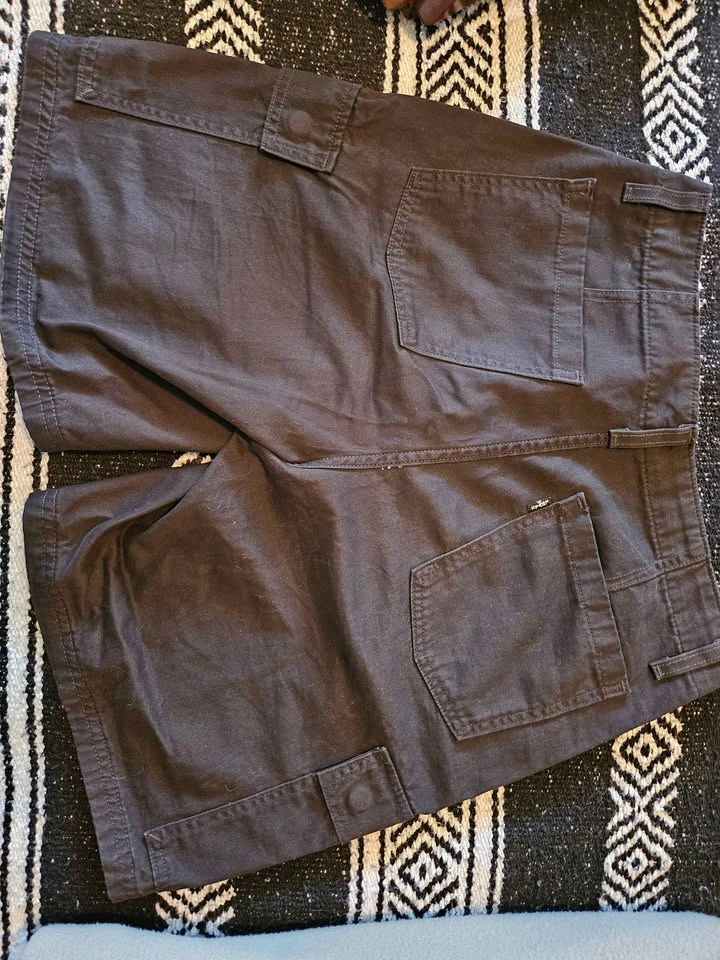 Levi's Cargo Shorts Waist 28 - photo 4