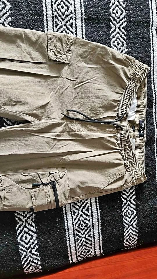 WXYZ Khaki Jogger Pants - Medium