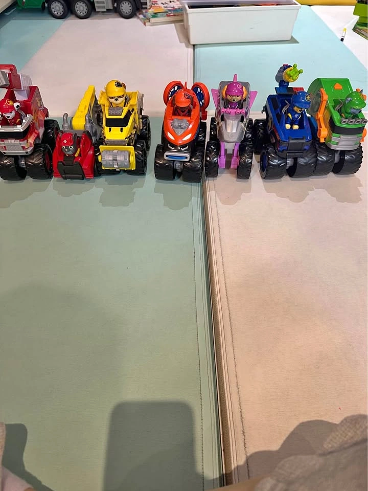 Paw Patrol Rescue Wheels - 7 Toy Trucks
