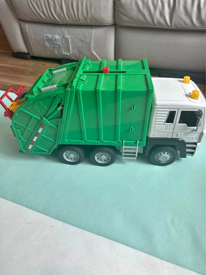 20” Garbage Truck Toy with Lights & Sounds